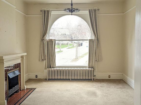 3rd image of 312 Clarke St APT A