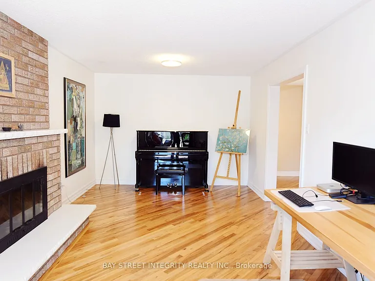 1213 Rosethorne Rd — Photo 14