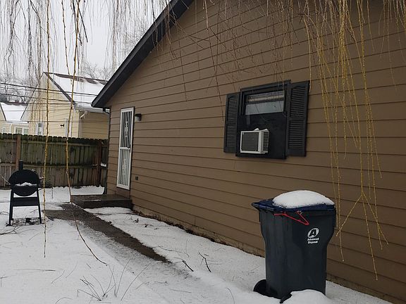 3rd image of 1819 Jethro Ave APT B