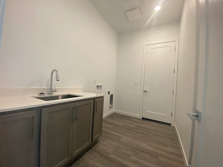 1905 Monitor Peak St — Photo 10