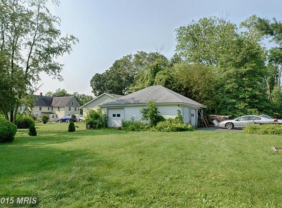 4th image of 476 W Bel Air Ave