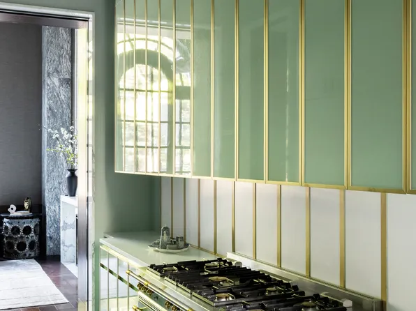 50 Central Park West image 12 of 36