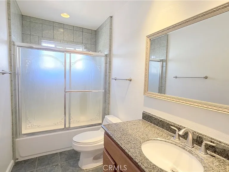 335 Eola Dr — Photo 26