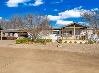 404 Oakwood St, Ingram, TX 78025