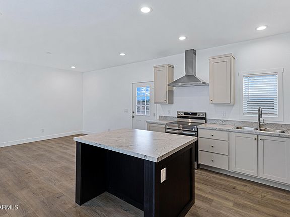 5th image of 36512 W Whitton Avenue