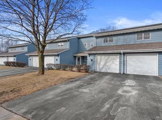 N163W19348 Cedar Run Dr, Jackson, WI 53037