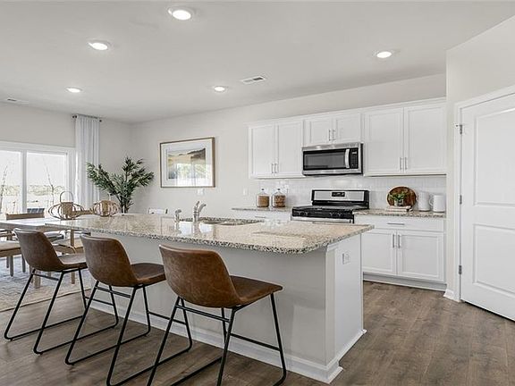 7th image of this home