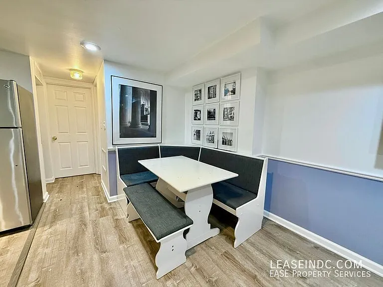 127 Adams St NW #B — Photo 4