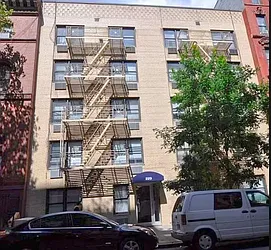 Rented by Urban Real Estate Inc