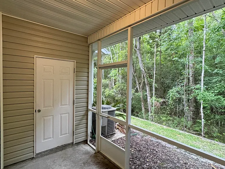 8428 Thornbush Ct — Photo 13