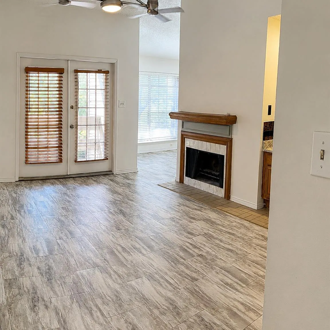 2 bed, 865 sqft, $1,400 — Photo 4