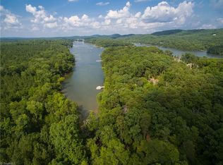 385 Harbor Dr E, Lexington, NC 27292