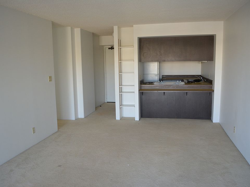 2nd image of 3138 Waialae Ave APT 814