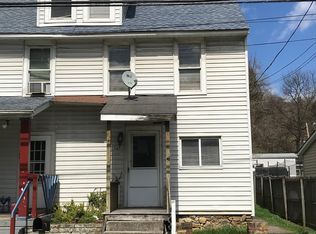 1267 Valley Rd, Coatesville, PA 19320