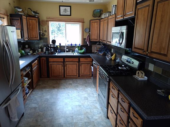 Kitchen, Vinyl floor