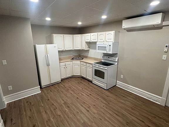 4th image of 601 S West End Ave #2