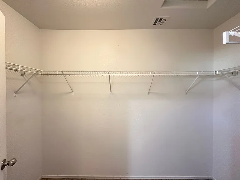 10452 Mihela Ave — Photo 15
