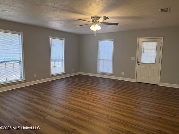 4th image of 314 Southridge Dr