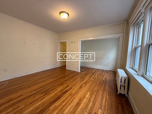2nd image of 1637 Commonwealth Ave #9AB