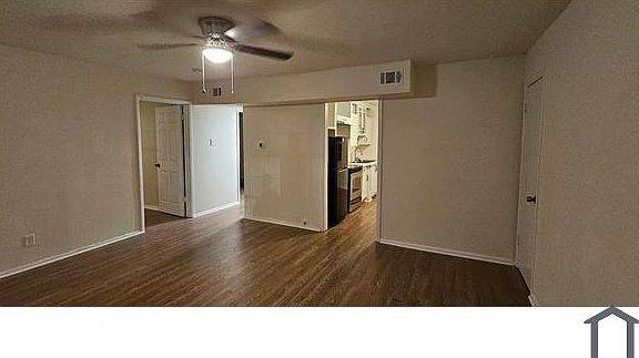 3rd image of 2216 Riverview Dr