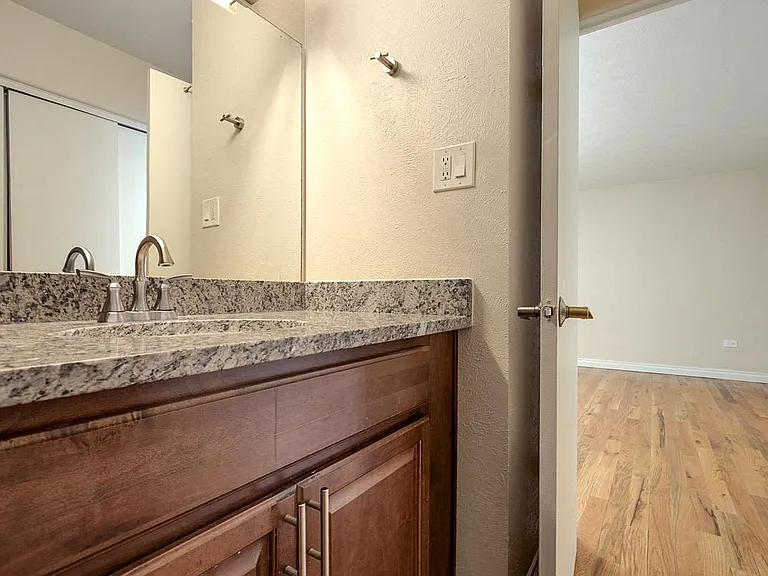2156 S University Blvd — Photo 8