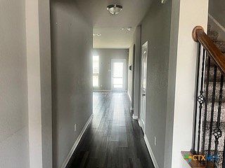 3rd image of 861 Stockdale Rd