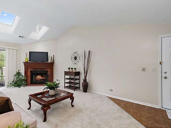 3rd image of 2838 Meadow Ln Unit W2