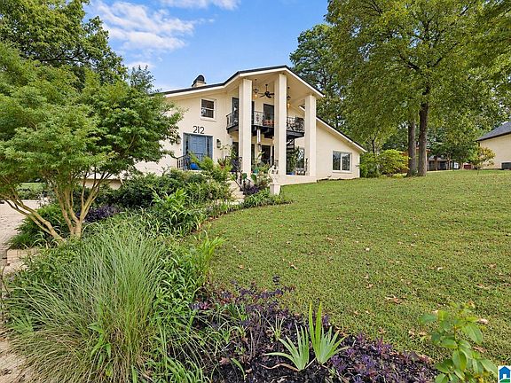 2nd image of 212 Ardella Cir