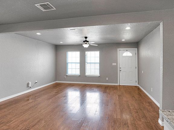 5th image of 1318 El Monte Blvd