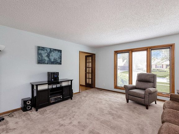 5th image of 2113 Polk Dr