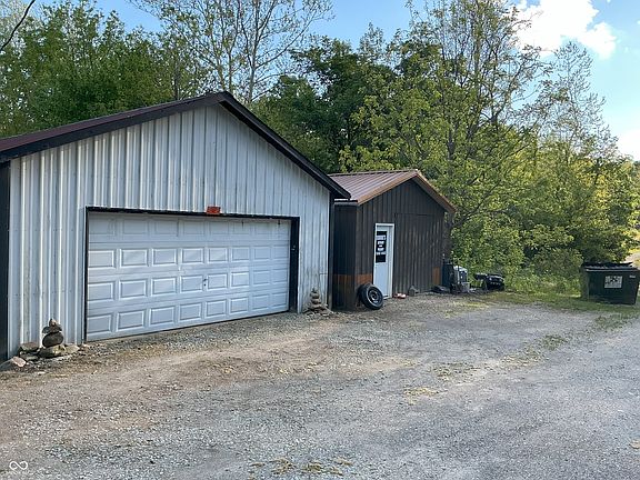 5th image of 5447 & 5449 S Garrison Rd
