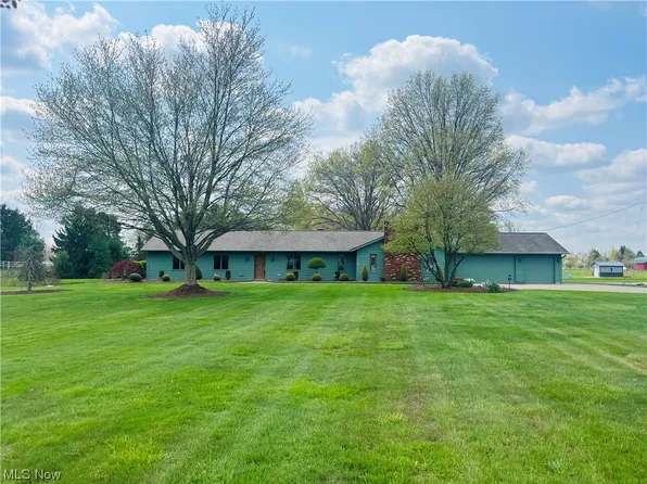 6760 W Law Rd, Valley City, OH 44280