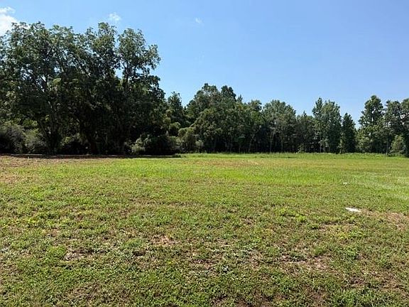 4th image of 11849 Airport Blvd