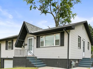 3918 Nebraska Ave, Omaha, NE 68111