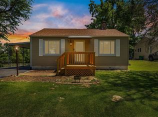 660 Riverview Dr, Pevely, MO 63070