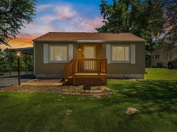 660 Riverview Dr, Pevely, MO 63070