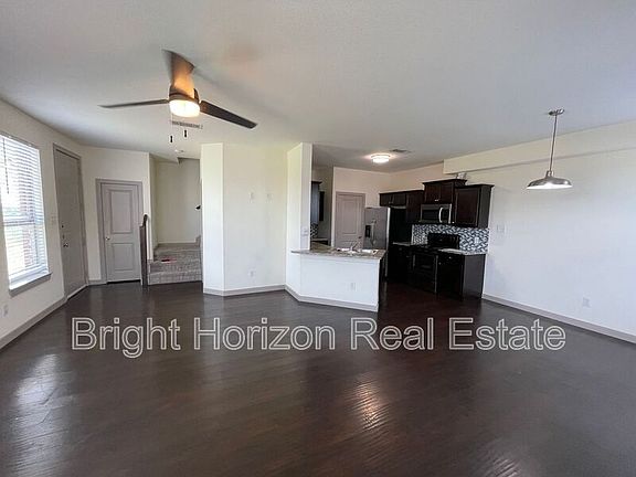 4th image of 3617 Valley Vista Dr Unit 405