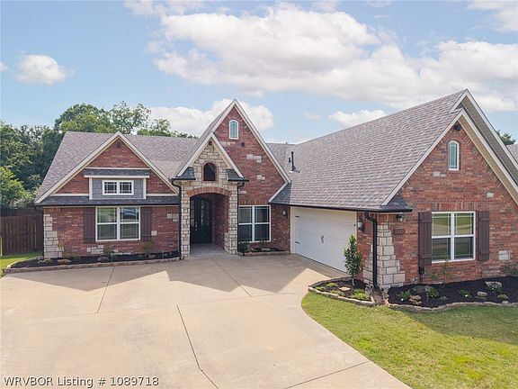 5th image of 7112 Stonebrook Dr