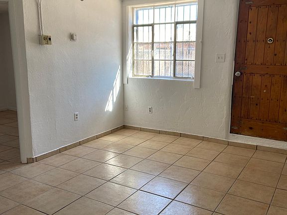 4th image of 1661 Atrisco Dr SW #C