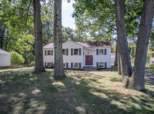 28 Grandy St, Albany, NY 12205