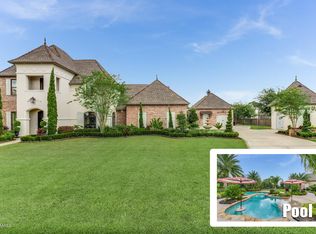 209 Saddleback Cir, Youngsville, LA 70592