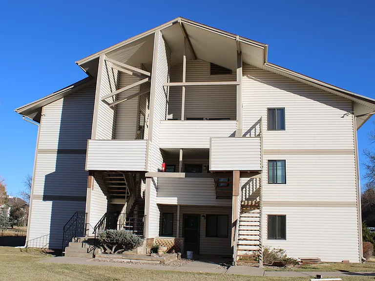 1705 Heatheridge Rd #D103 — Photo 3