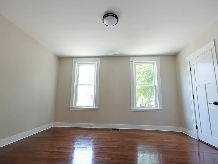 37 George St #37 — Photo 2