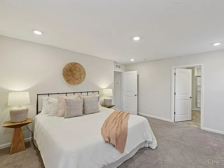 5001 Lakeview Dr — Photo 20