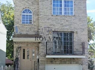 520 S 15th St #2, Newark, NJ 07103