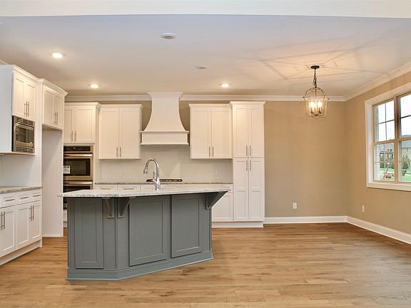 2nd image of 126 Thornwood Pl Lot 141
