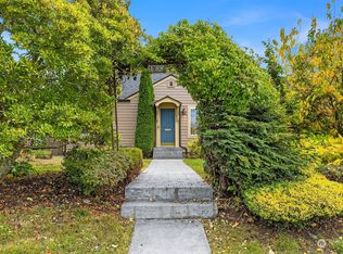 1033 Oakes Ave, Everett, WA 98201