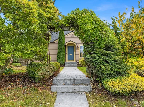 1033 Oakes Avenue, Everett, WA 98201