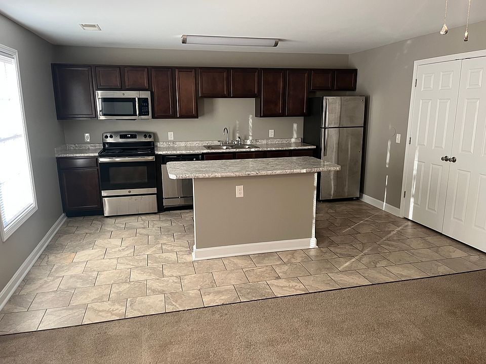1st image of 404 Southern Cross Dr APT 6