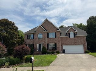 492 Glenshire Ln, Lenoir City, TN 37771